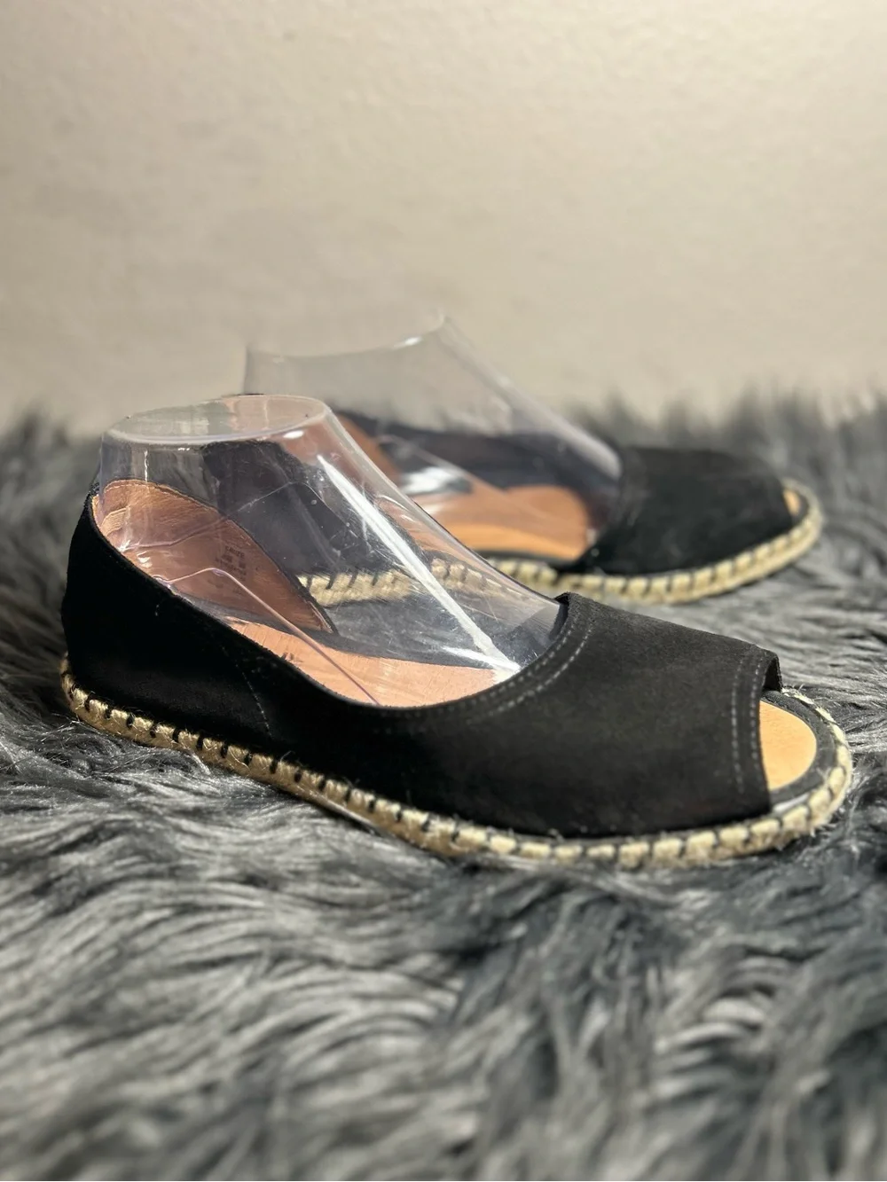 Miz Mooz carmena flat
